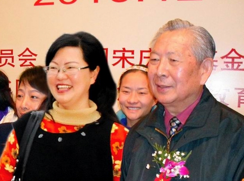 教育部副總督學(xué)、中國(guó)民辦教育學(xué)會(huì)學(xué)前教育委員會(huì)理事長(zhǎng)郭福昌與學(xué)校領(lǐng)導(dǎo)